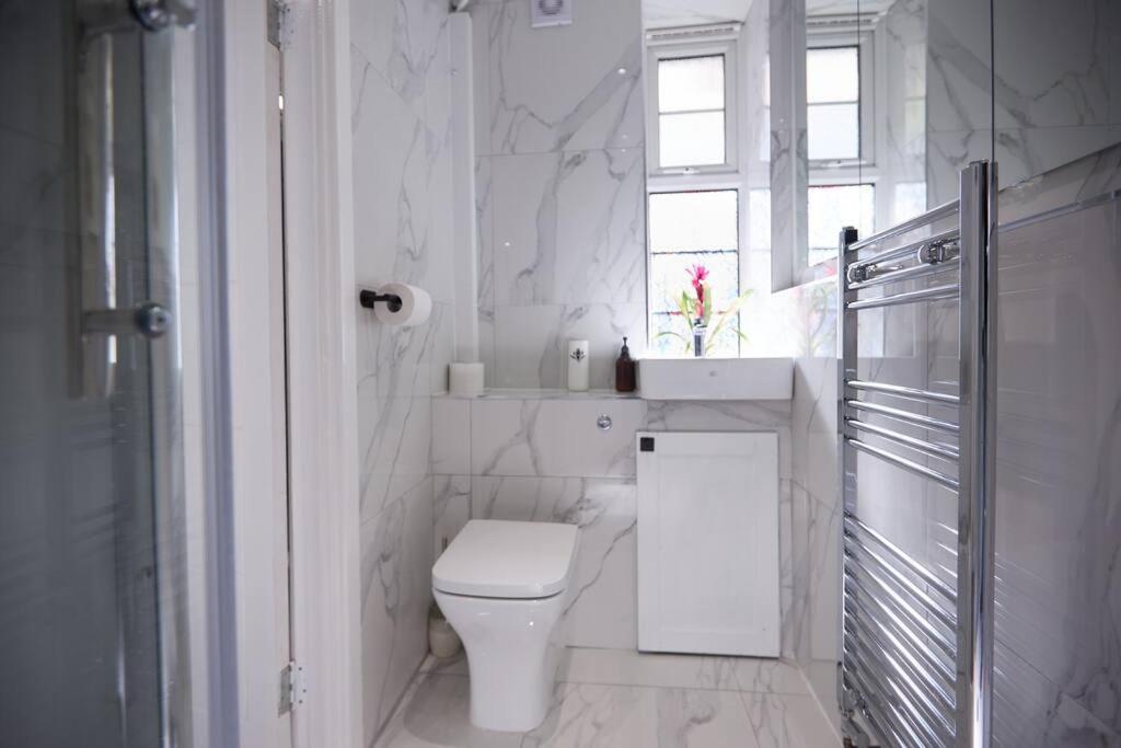 Butterbridge Apartment Лондон Екстериор снимка